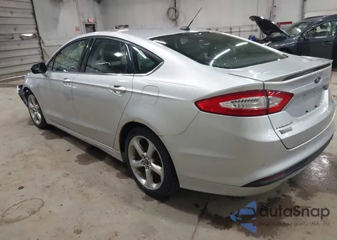 2014 Ford Fusion Se z USA, uszkodzony, nr VIN 1FA6P0HD8E5355821